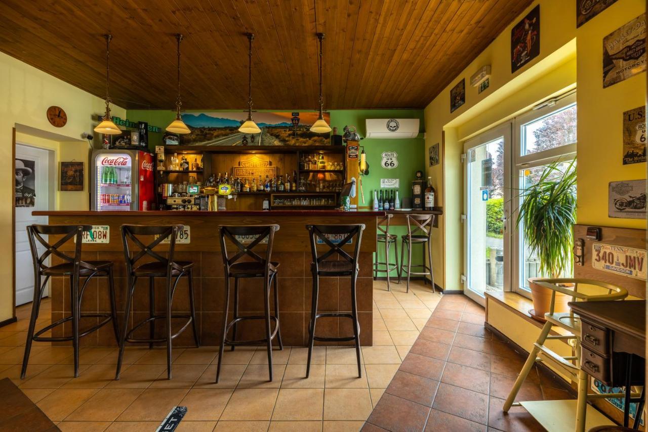 布拉格 罗多什咖啡馆旅馆酒店 外观 照片